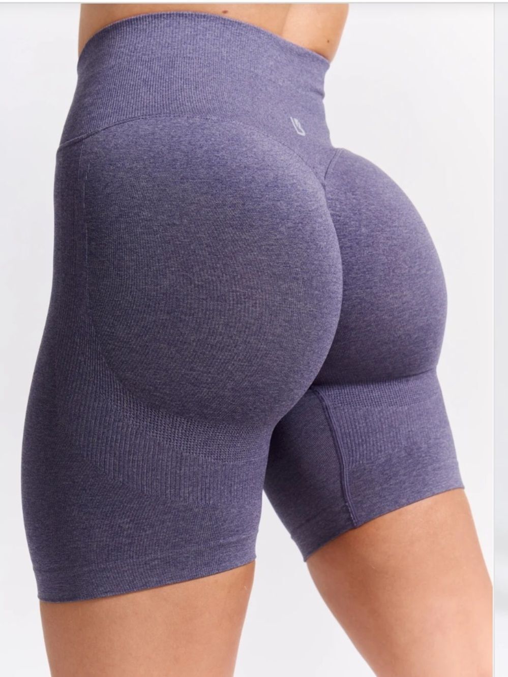 BUFFBUNNY Shorts NEW Maricle Seamless 6” in Shadow Berry Size Medium